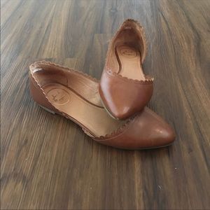 Jack Rogers Caroline flats (oak color)